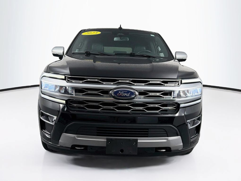 Used 2023 Ford Expedition Max Platinum AWD/4WD image 2