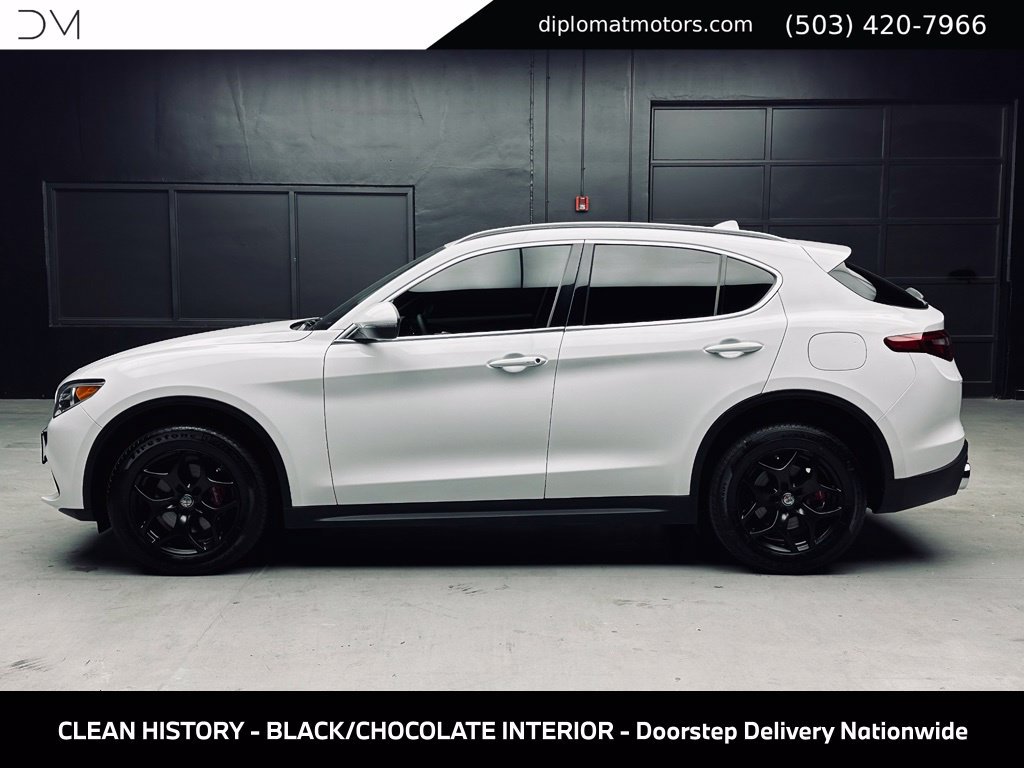 Used 2019 Alfa Romeo Stelvio RWD image 4