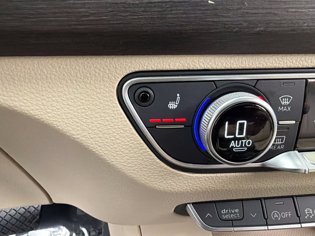 Used 2024 Audi Q5 2.0T Premium AWD/4WD image 19