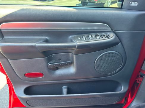 Used 2005 Dodge Ram 1500 Truck 2WD Quad Cab image 13