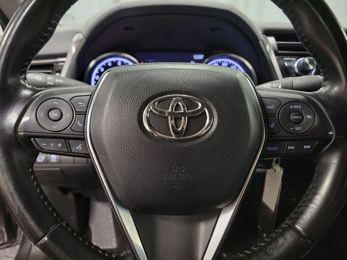 Used 2020 Toyota Camry SE AWD/4WD image 21