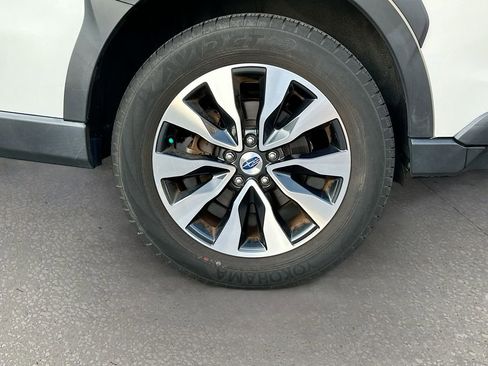 Used 2023 Subaru Outback Limited image 32