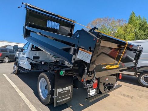 New 2025 Ford F550 4x4 Regular Cab Super Duty image 4