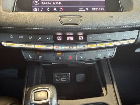 Used 2019 Cadillac XT4 Premium Luxury w/ Driver Assist Package AWD/4WD image 4