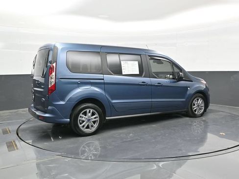 Used 2023 Ford Transit Connect XLT FWD image 7