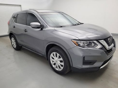 Used 2018 Nissan Rogue S FWD image 11
