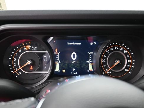 New 2026 Jeep Wrangler Unlimited Sahara AWD/4WD image 17