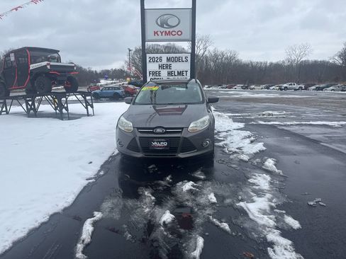 Used 2012 Ford Focus SE image 4