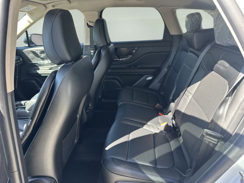 New 2026 Lincoln Corsair Premiere AWD/4WD image 9