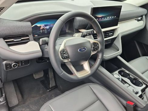 New 2026 Ford Explorer Active AWD/4WD image 10