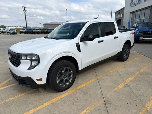 Used 2025 Ford Maverick XLT w/ XLT Luxury Package AWD/4WD image 3