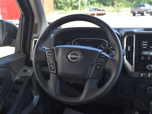 Certified 2025 Nissan Frontier SV w/ SV Convenience Package RWD image 36