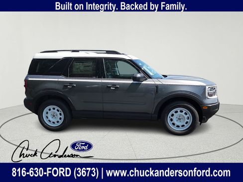 New 2025 Ford Bronco Sport Heritage w/ Convenience Package AWD/4WD image 2