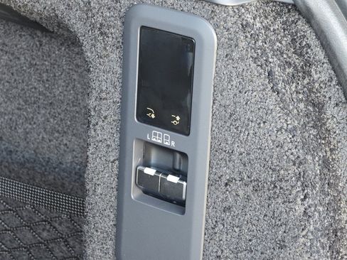 New 2025 Land Rover Range Rover SE image 20