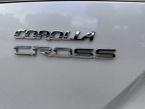 Used 2024 Toyota Corolla Cross LE FWD image 27