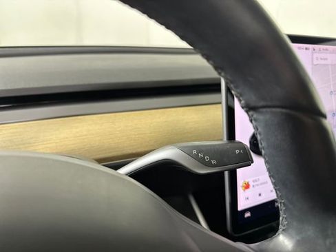 Used 2019 Tesla Model 3 Standard Range Plus image 17