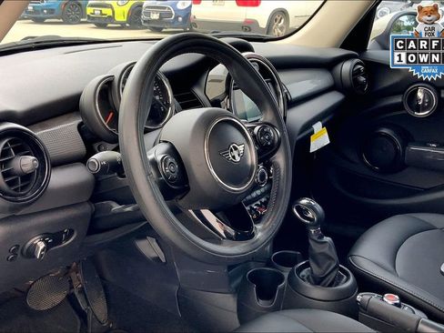 Used 2019 MINI Cooper 4-Door Hardtop image 11