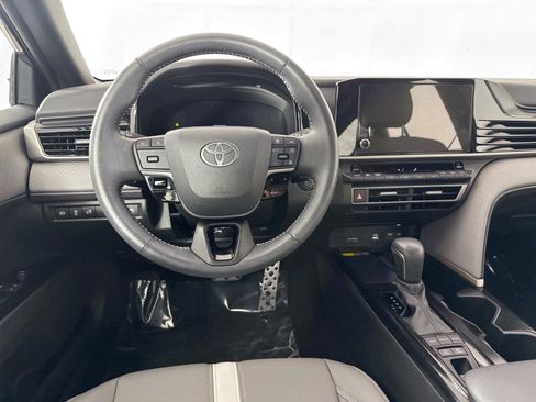Certified 2025 Toyota Camry SE FWD image 30