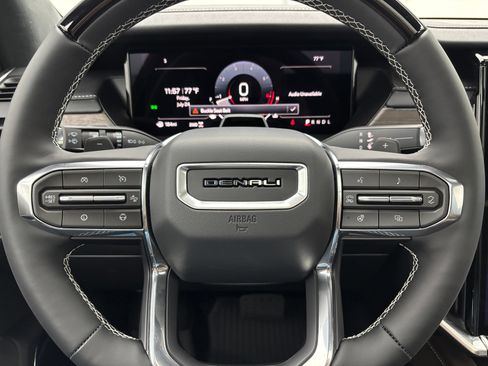 New 2026 GMC Acadia Denali Ultimate w/ LPO, Floor Liner Package AWD/4WD image 23