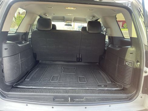 Used 2012 Chevrolet Tahoe 4WD image 12