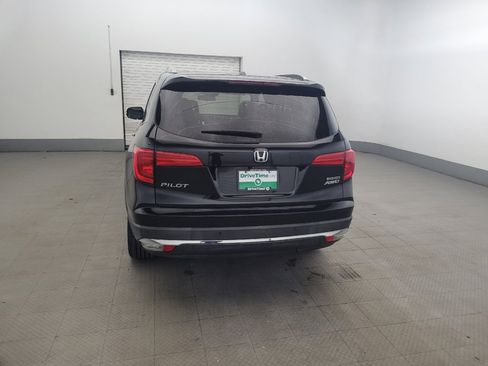 Used 2017 Honda Pilot Touring image 6