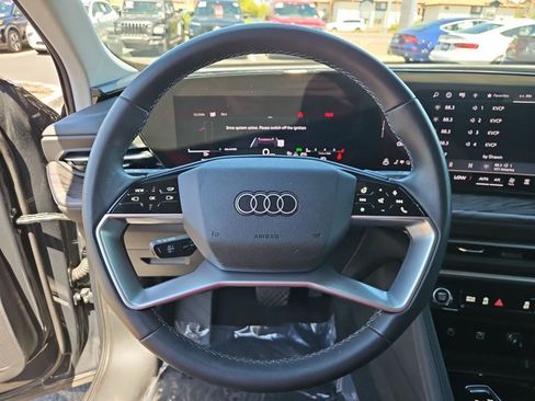 Used 2025 Audi Q5 Premium Plus w/ Premium Plus AWD/4WD image 14