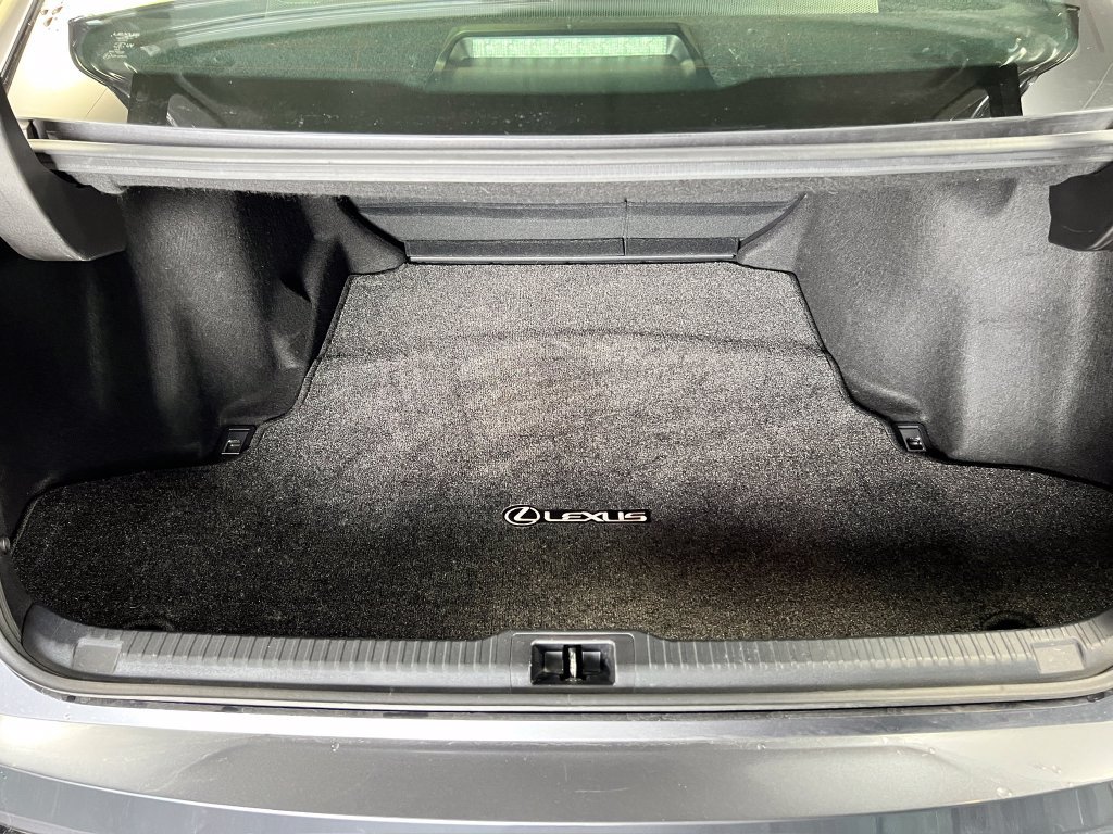 Used 2022 Lexus IS 350 F Sport w/ Navigation Package RWD image 21