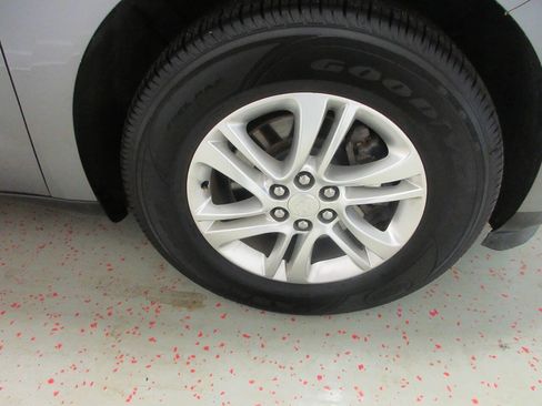 Used 2019 Buick Enclave Essence w/ Trailering Package, 5000 lbs. AWD/4WD image 30