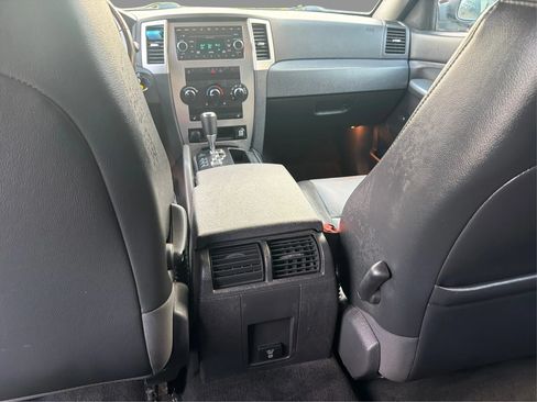 Used 2008 Jeep Grand Cherokee Laredo AWD/4WD image 21