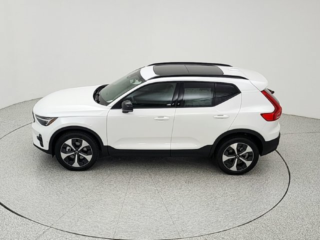 New 2026 Volvo XC40 B5 Plus w/ Protection Package Premier AWD/4WD image 37