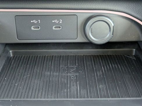 New 2026 Nissan Sentra SR w/ Floor Mat Package FWD image 22