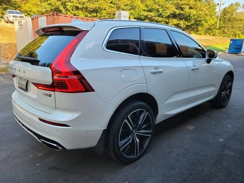 Used 2019 Volvo XC60 T8 R-Design w/ Advanced Package AWD/4WD image 7