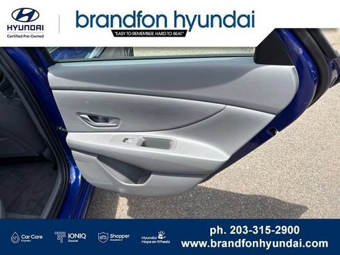 Used 2024 Hyundai Elantra SEL w/ Convenience Package FWD image 9