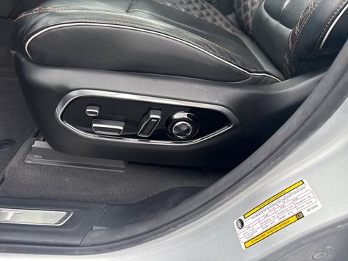 Used 2021 Jeep Grand Cherokee L Summit image 19