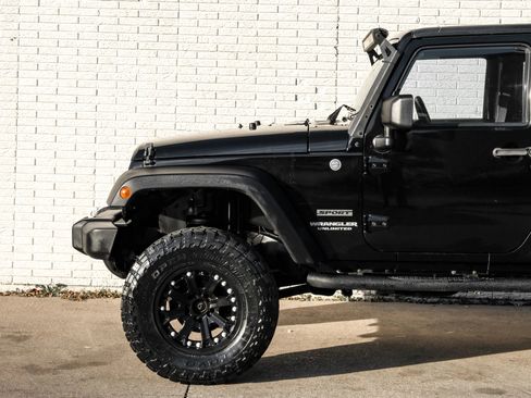 Used 2015 Jeep Wrangler Unlimited Sport w/ Quick Order Package 24S image 11