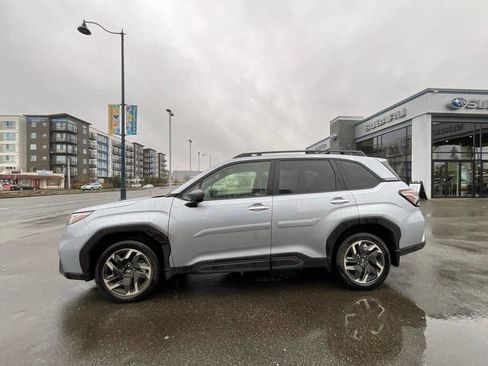 Certified 2025 Subaru Forester Limited image 3