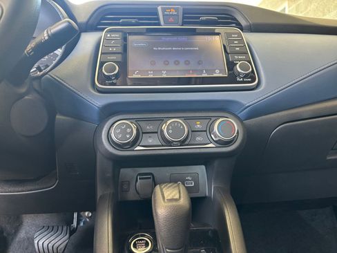 Used 2025 Nissan Versa SV FWD image 17