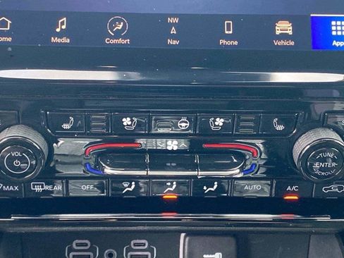 Used 2023 Jeep Grand Cherokee L Overland w/ Rear Seat Video Group I AWD/4WD image 68