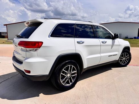 Used 2017 Jeep Grand Cherokee Limited w/ Luxury Group II RWD image 6