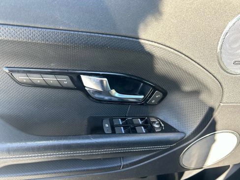 Used 2013 Land Rover Range Rover Evoque Dynamic image 21