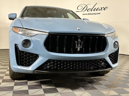 Used 2023 Maserati Levante Modena image 30