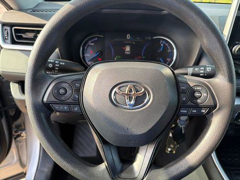 Certified 2025 Toyota RAV4 LE AWD/4WD image 20