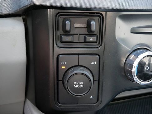 Used 2024 Ford F450 Limited w/ FX4 Off-Road Package image 21