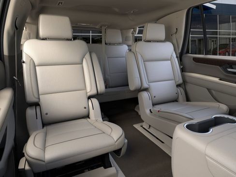 New 2026 GMC Yukon Denali w/ Sun & Power Step Package AWD/4WD image 41