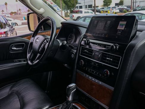 Used 2022 Nissan Armada SL w/ Captain's Chairs Package image 20