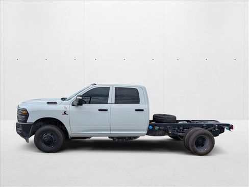 New 2026 RAM 3500 Tradesman image 5