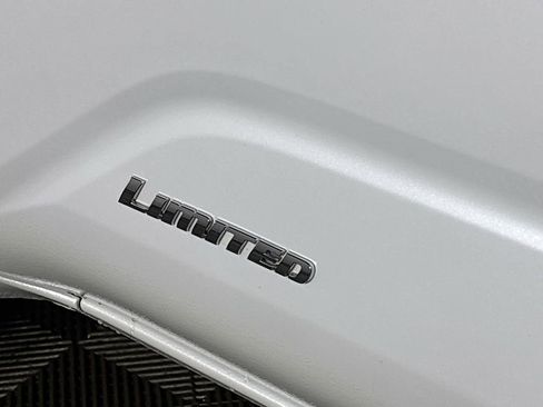 Used 2024 Toyota Tacoma Limited w/ Limited Package (LT) image 25