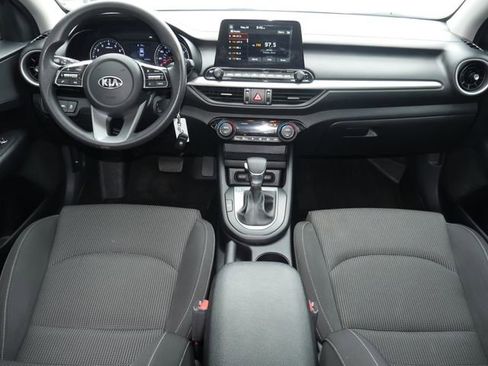 Used 2019 Kia Forte LXS FWD image 5