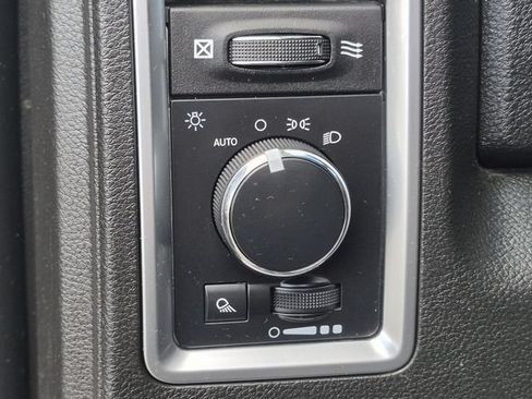 Used 2023 RAM 1500 Warlock AWD/4WD image 9