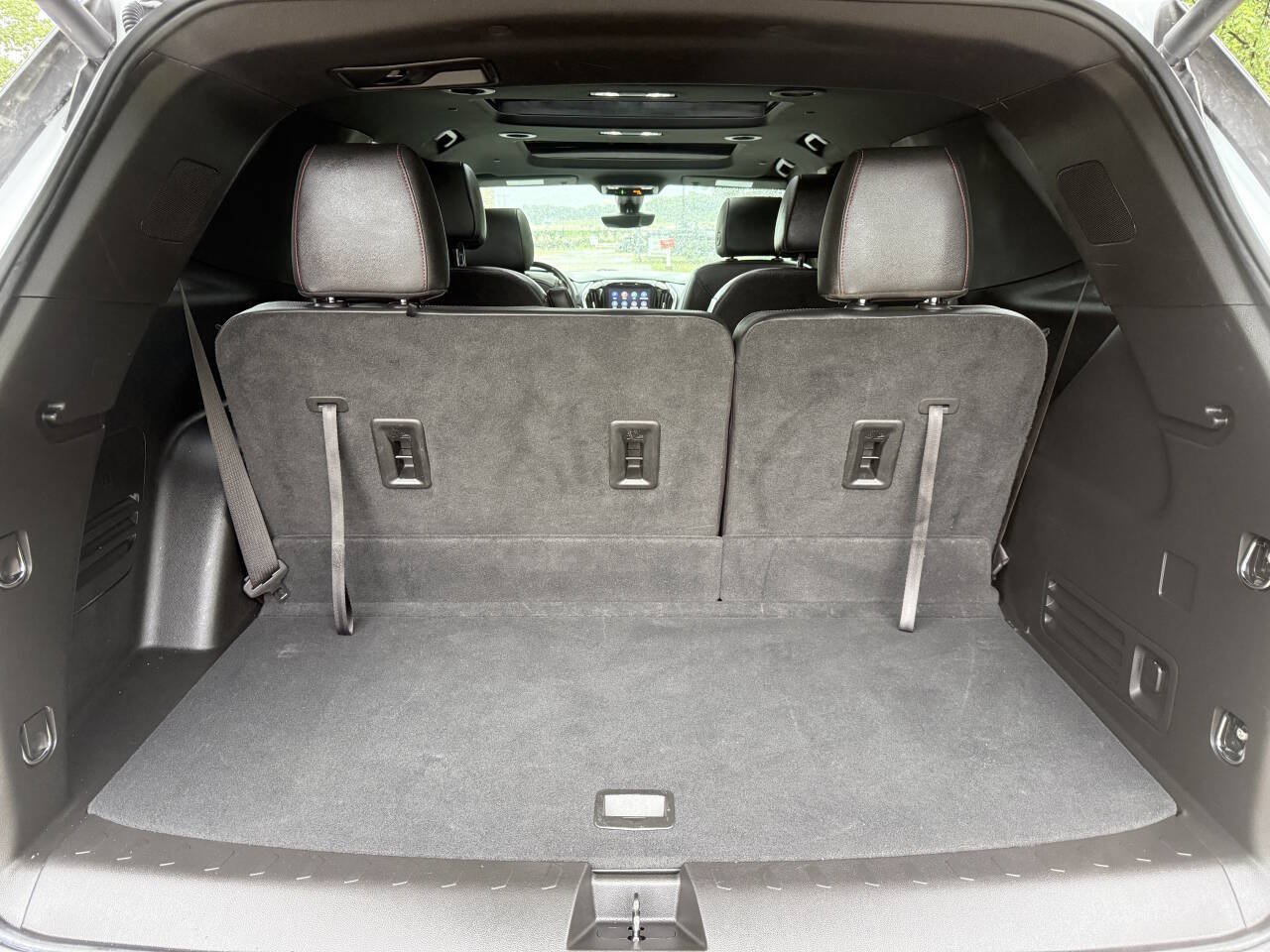 Used 2022 Chevrolet Traverse RS AWD/4WD image 12